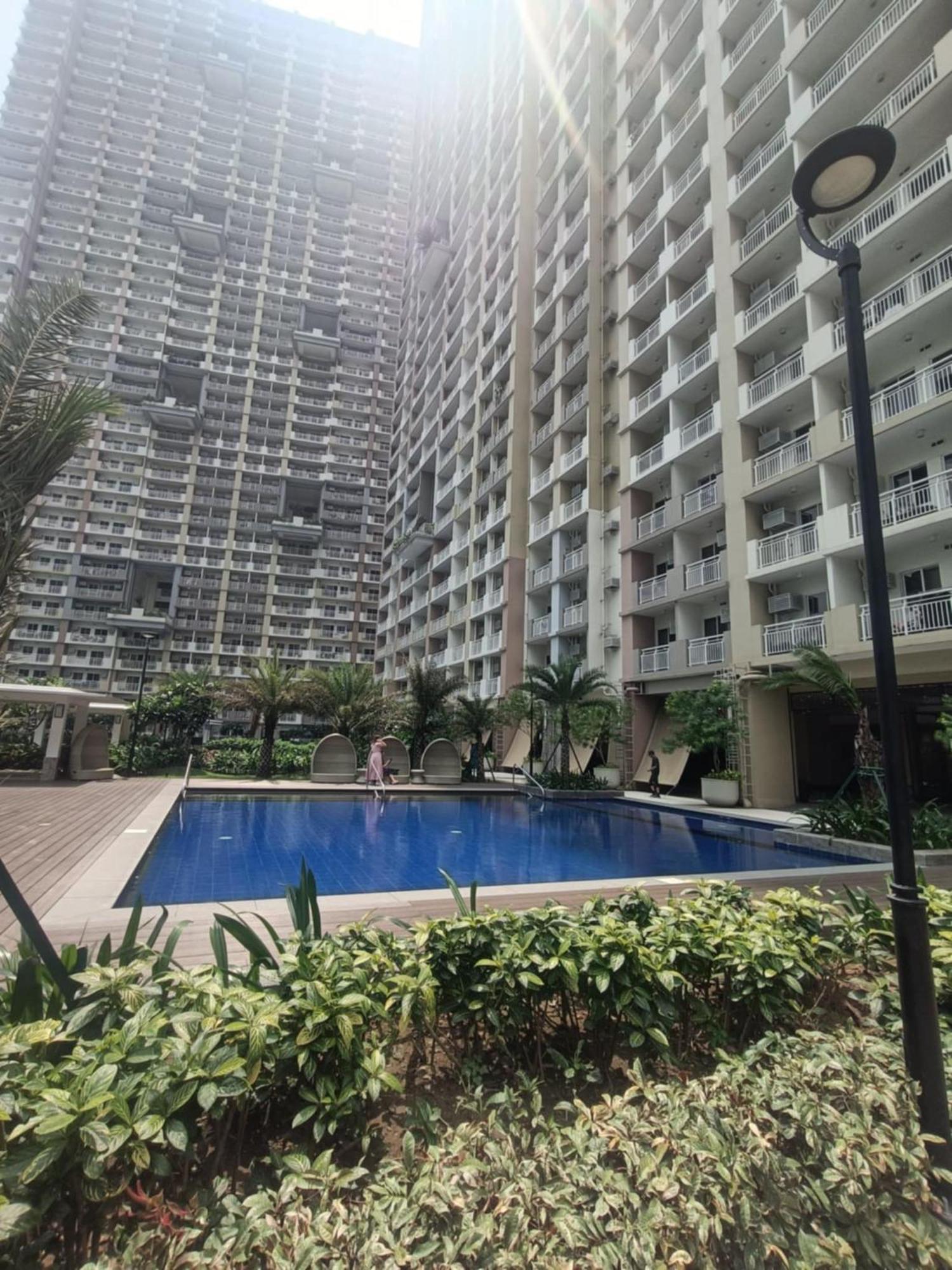 Infina Towers Aparthotel Quezon City Exterior photo